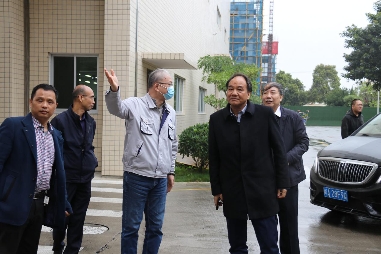 J9����|����վ����