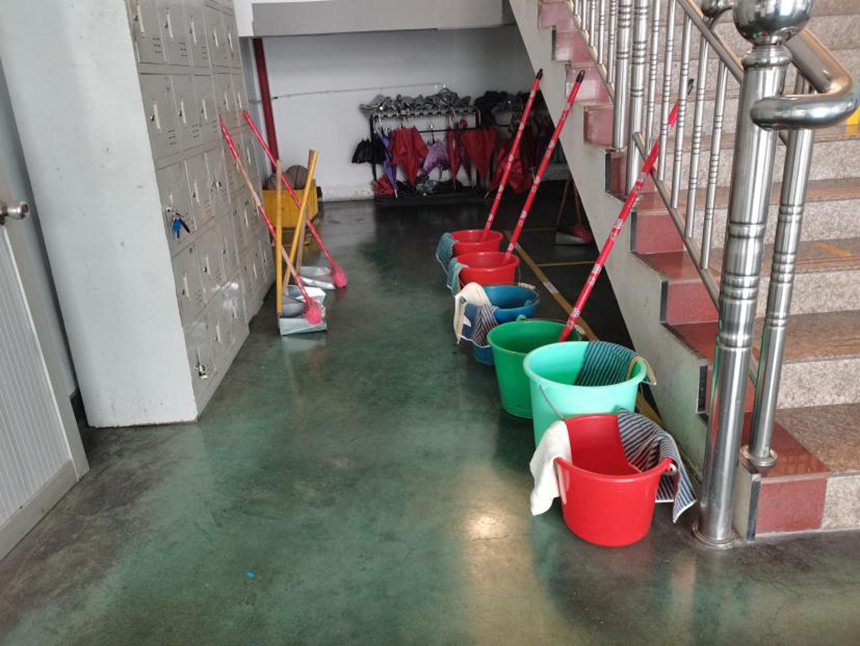 J9����|����վ����