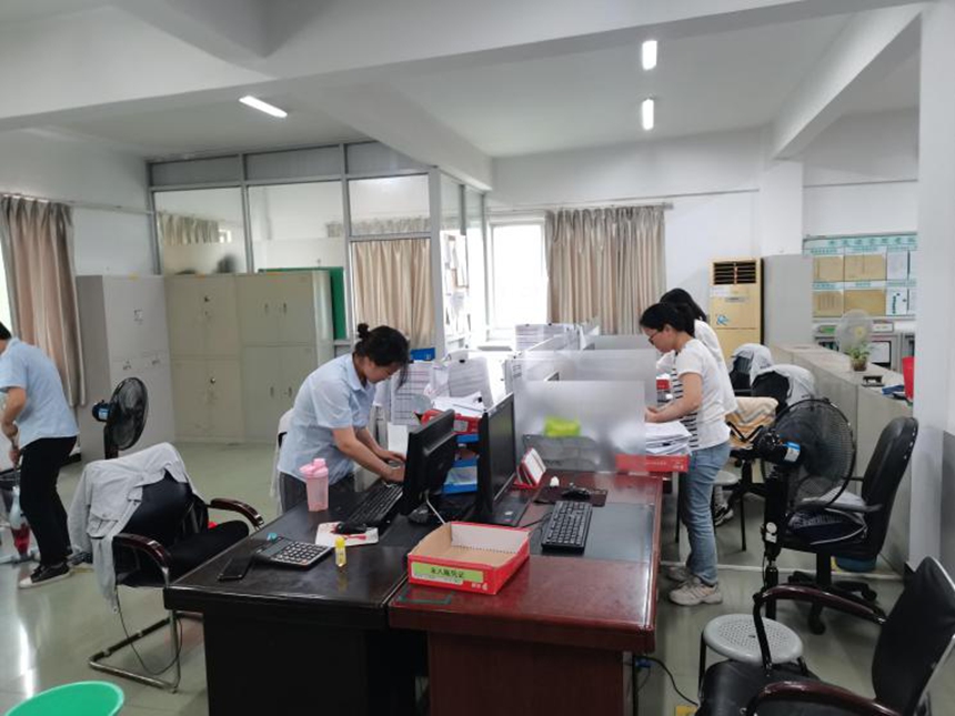 J9����|����վ����