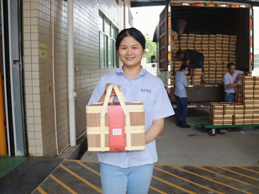 J9����|����վ����