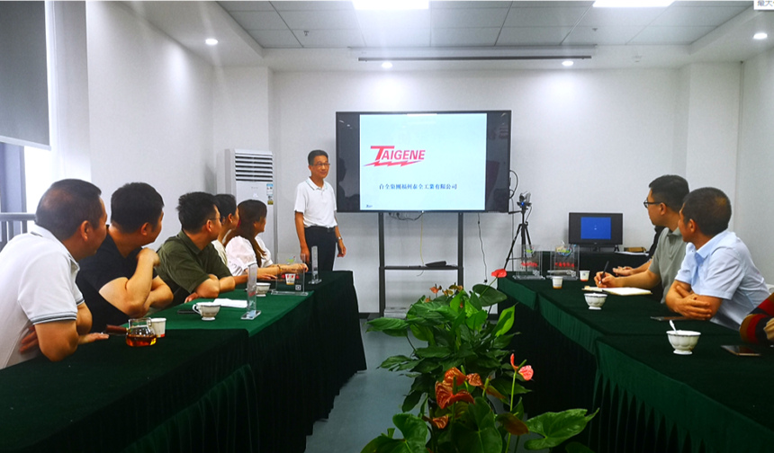 J9����|����վ����