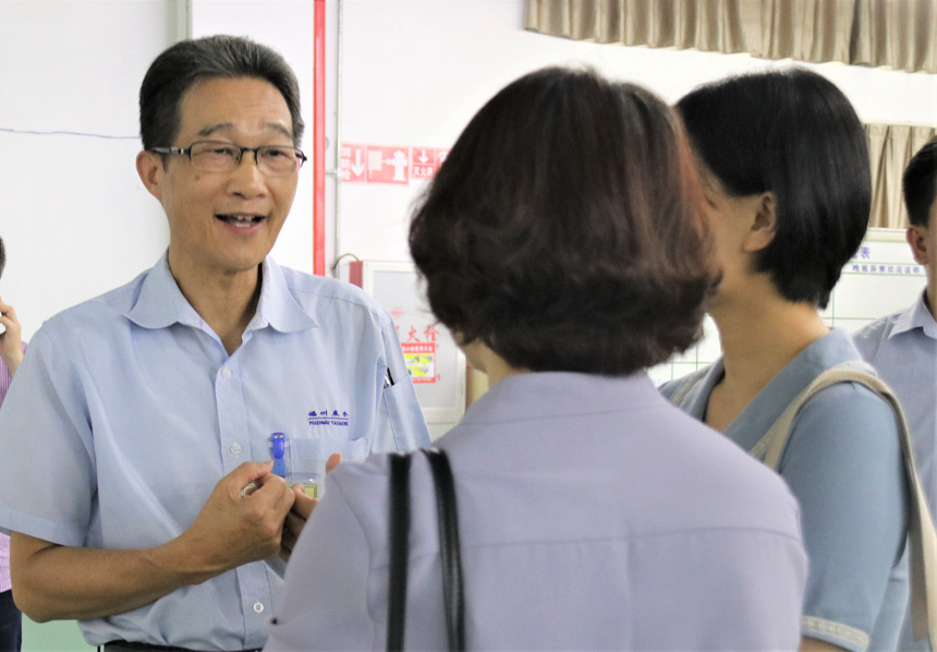 J9����|����վ����