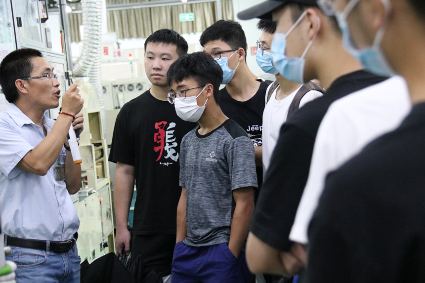 J9����|����վ����