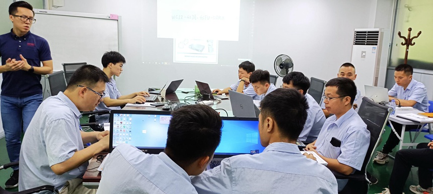 J9����|����վ����