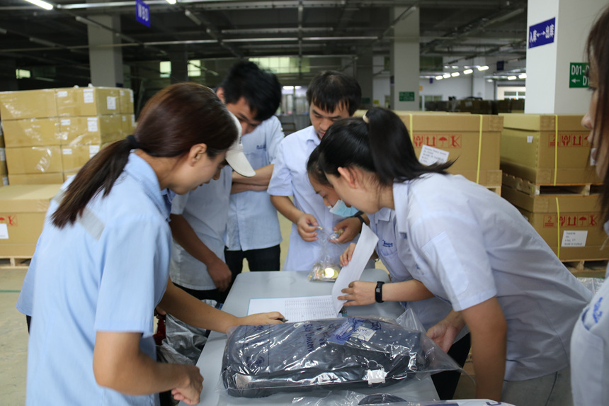 J9����|����վ����