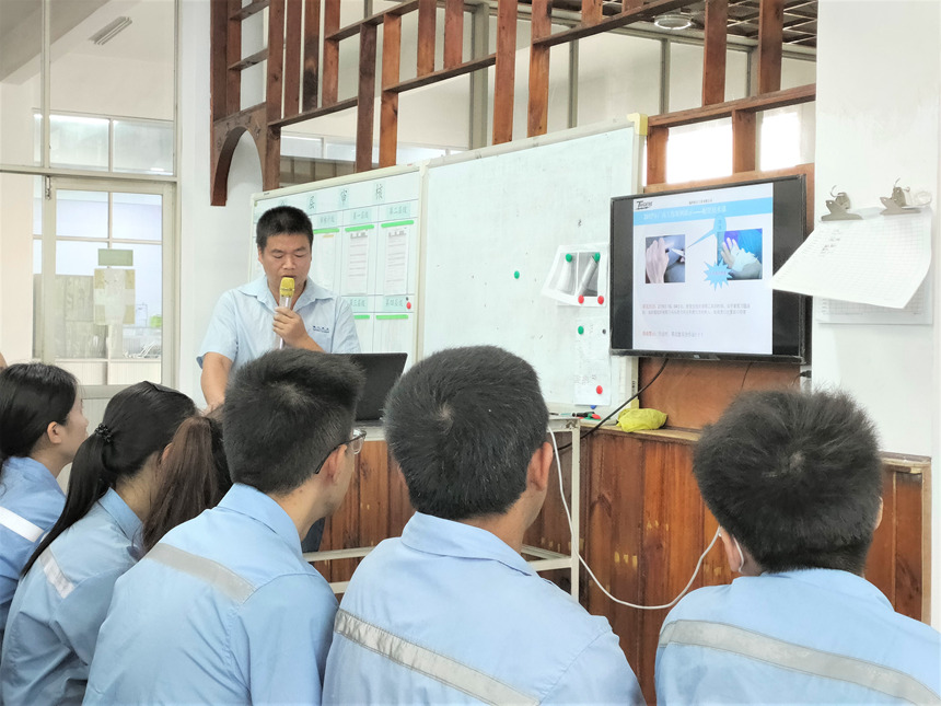 J9����|����վ����