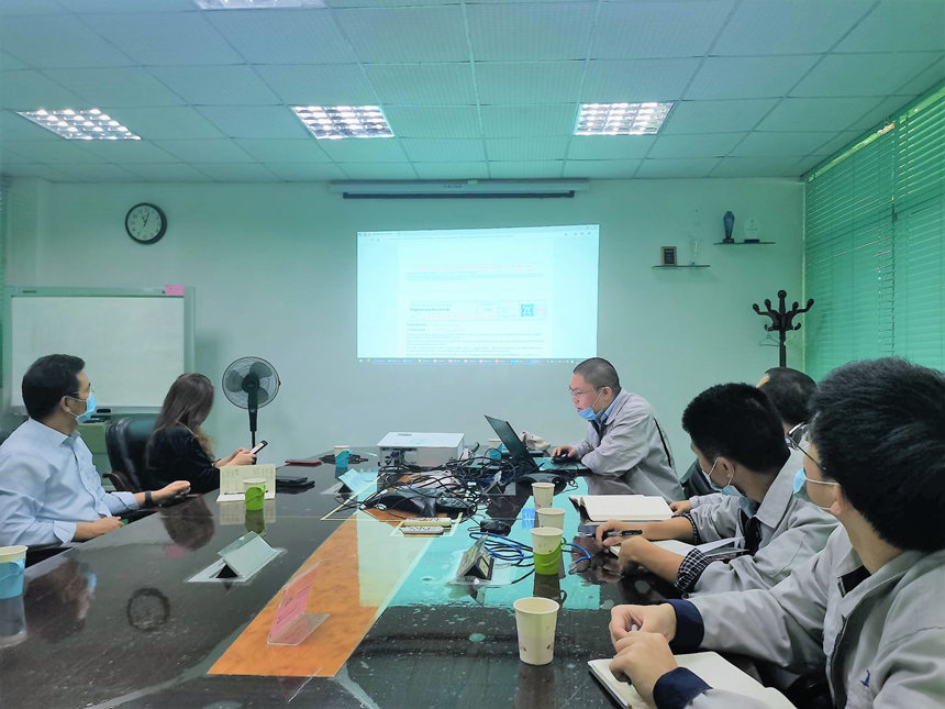 J9����|����վ����