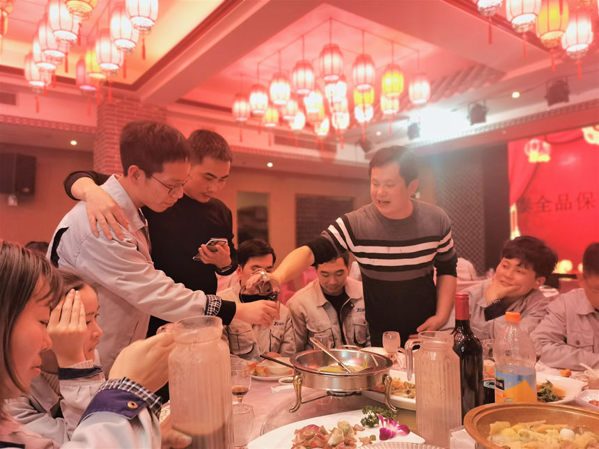 J9����|����վ����