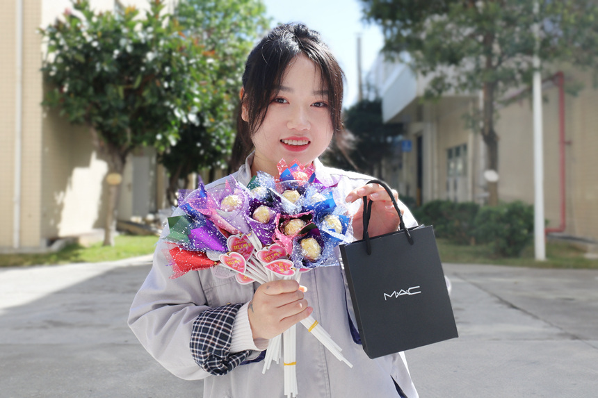 J9����|����վ����