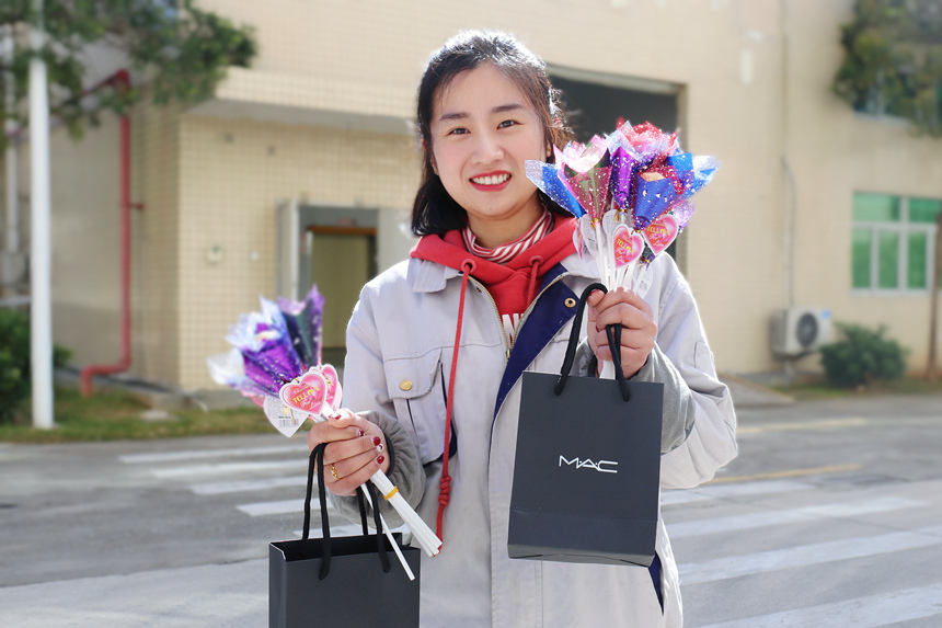 J9����|����վ����