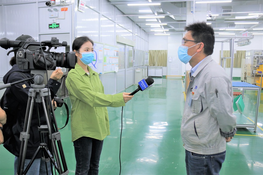 J9����|����վ����