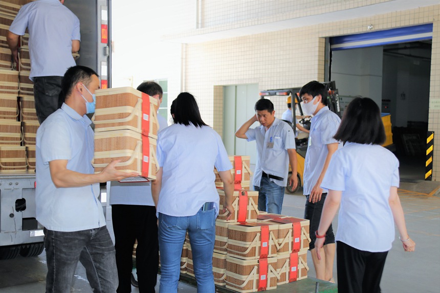 J9����|����վ����