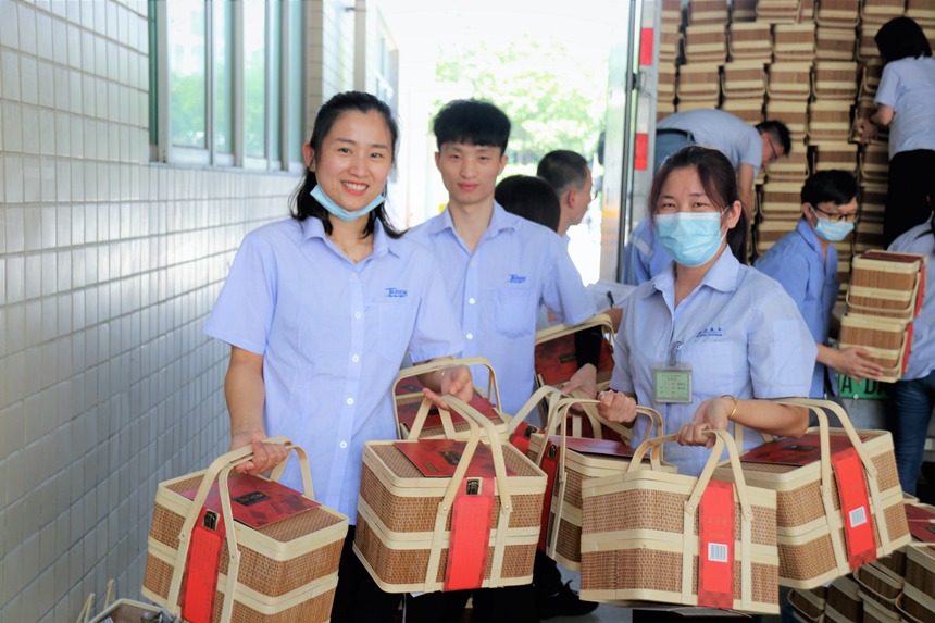 J9����|����վ����