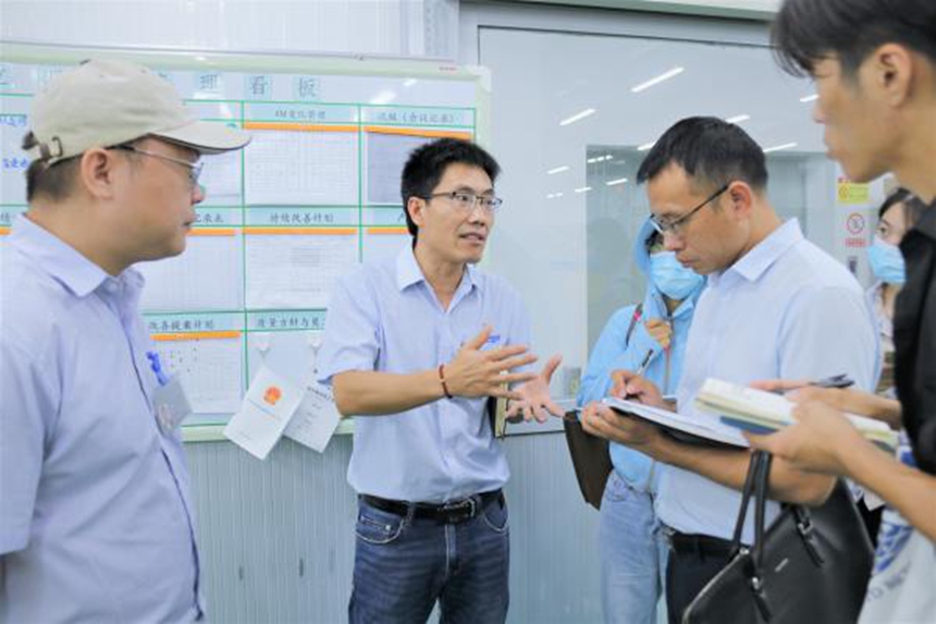 J9����|����վ����