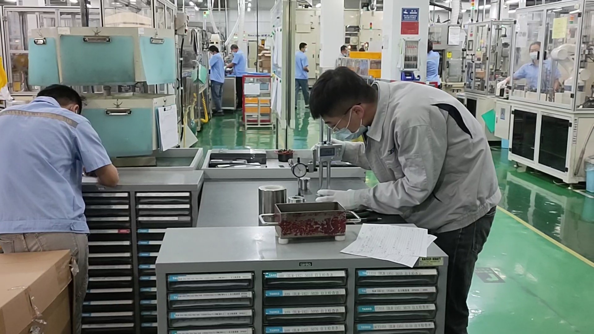 J9����|����վ����