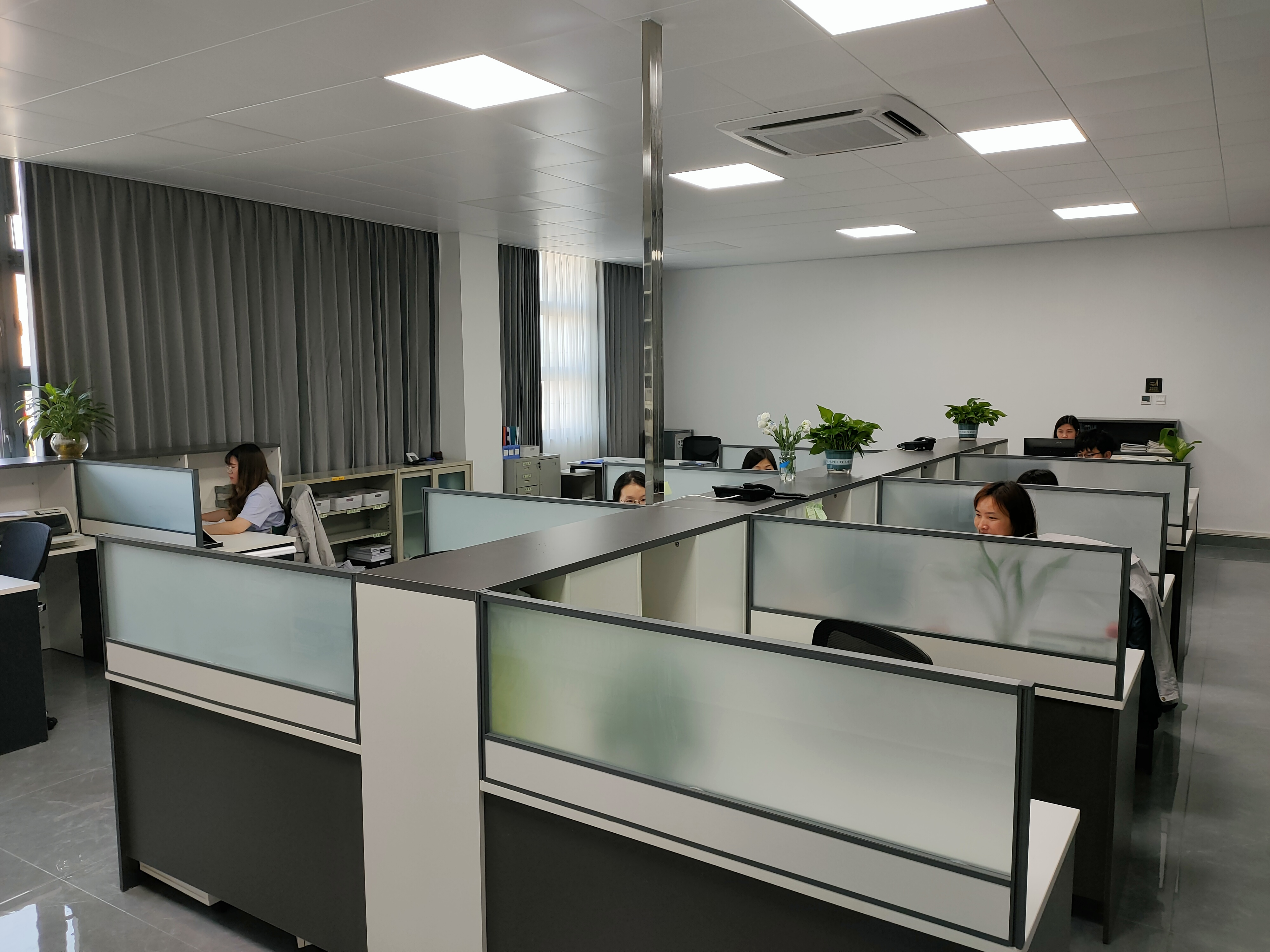 J9����|����վ����